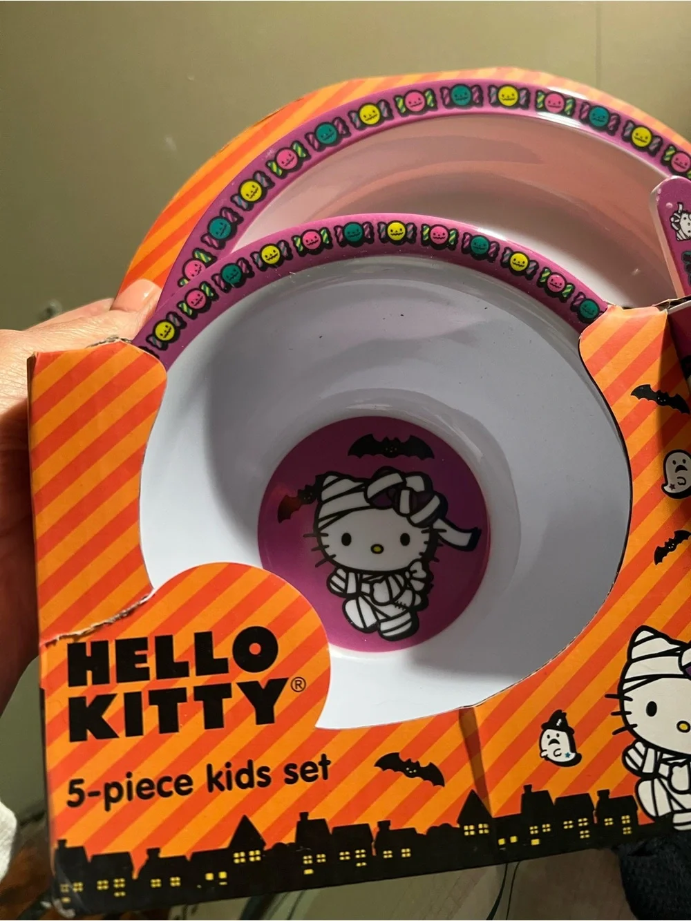 Hello Kitty Halloween Kids 5-Piece Halloween Dinnerware Set